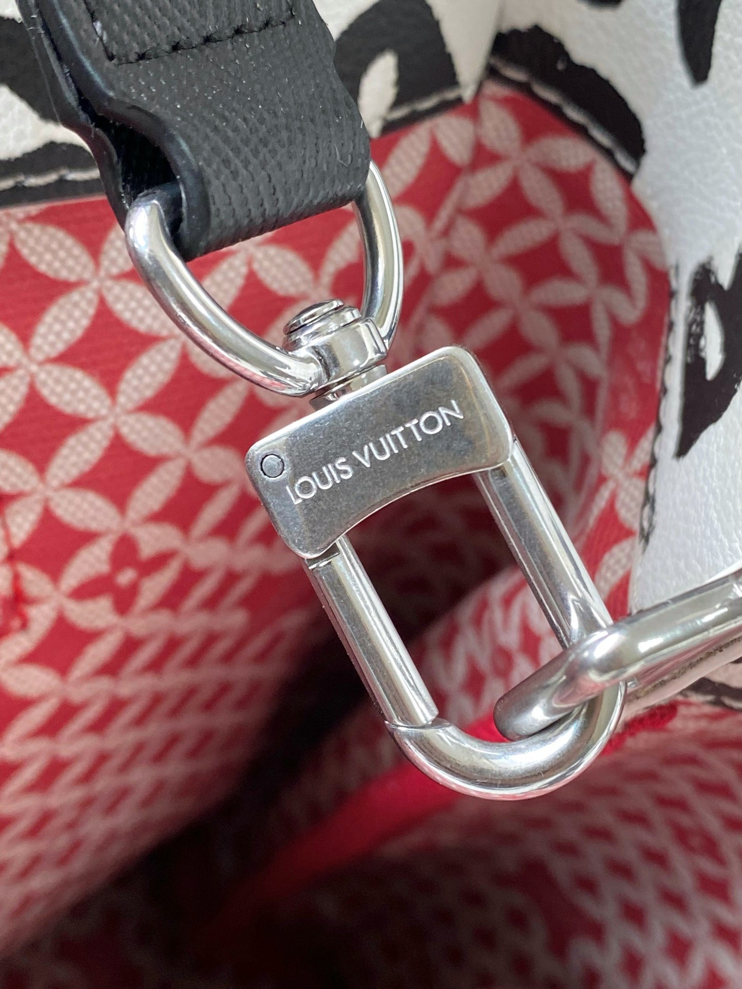 Sgopper Tote Graffiti Series Medium Handbag