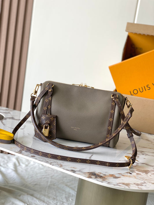 Express Gray Handbag