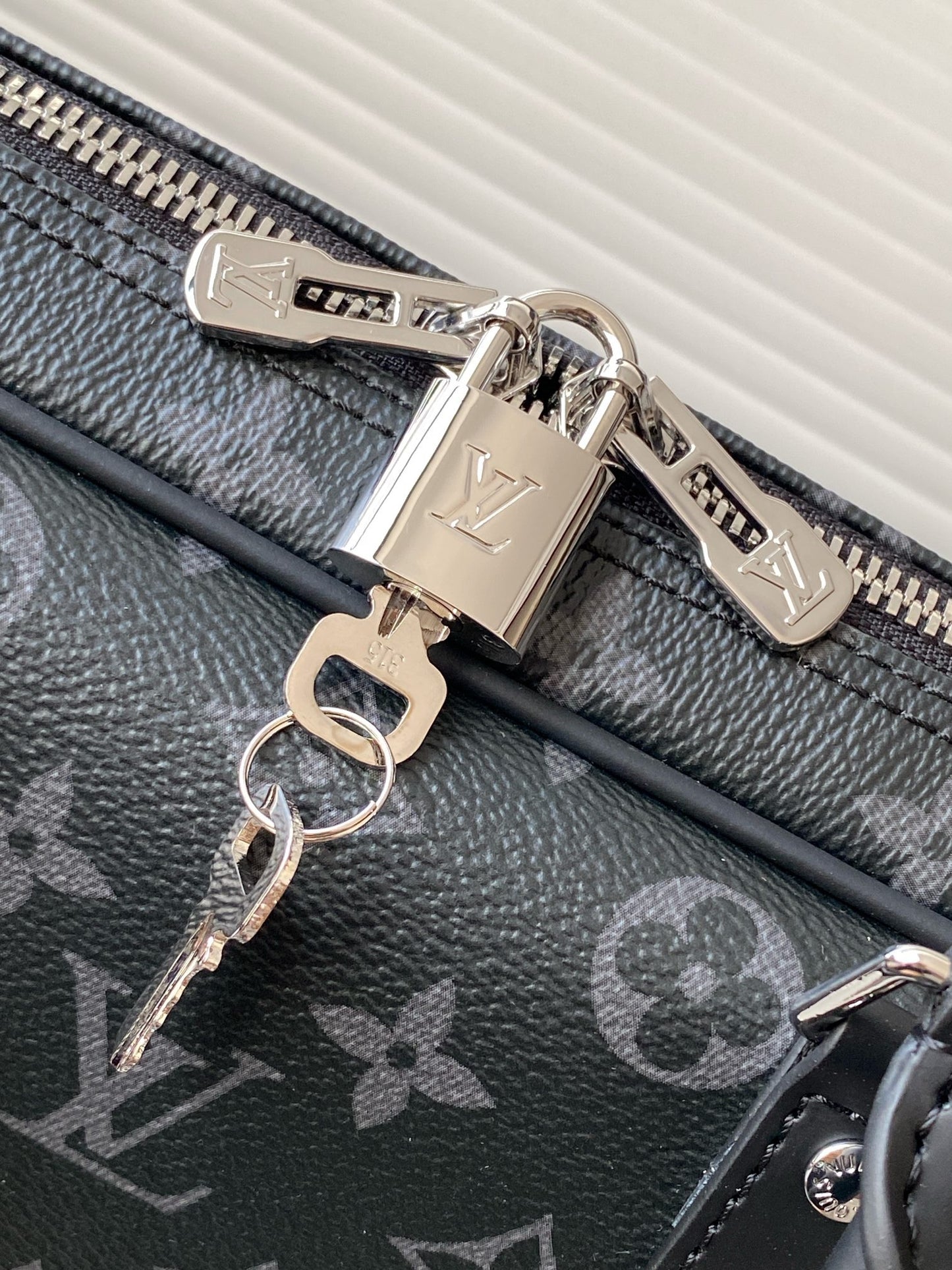 Louis Vuitton Porte-Documents