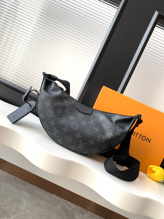 Louis Vuitton hamac bag pm