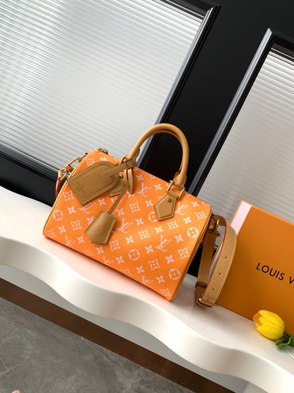 Swift P9 Handbag