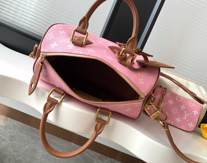 Swift P9 Handbag