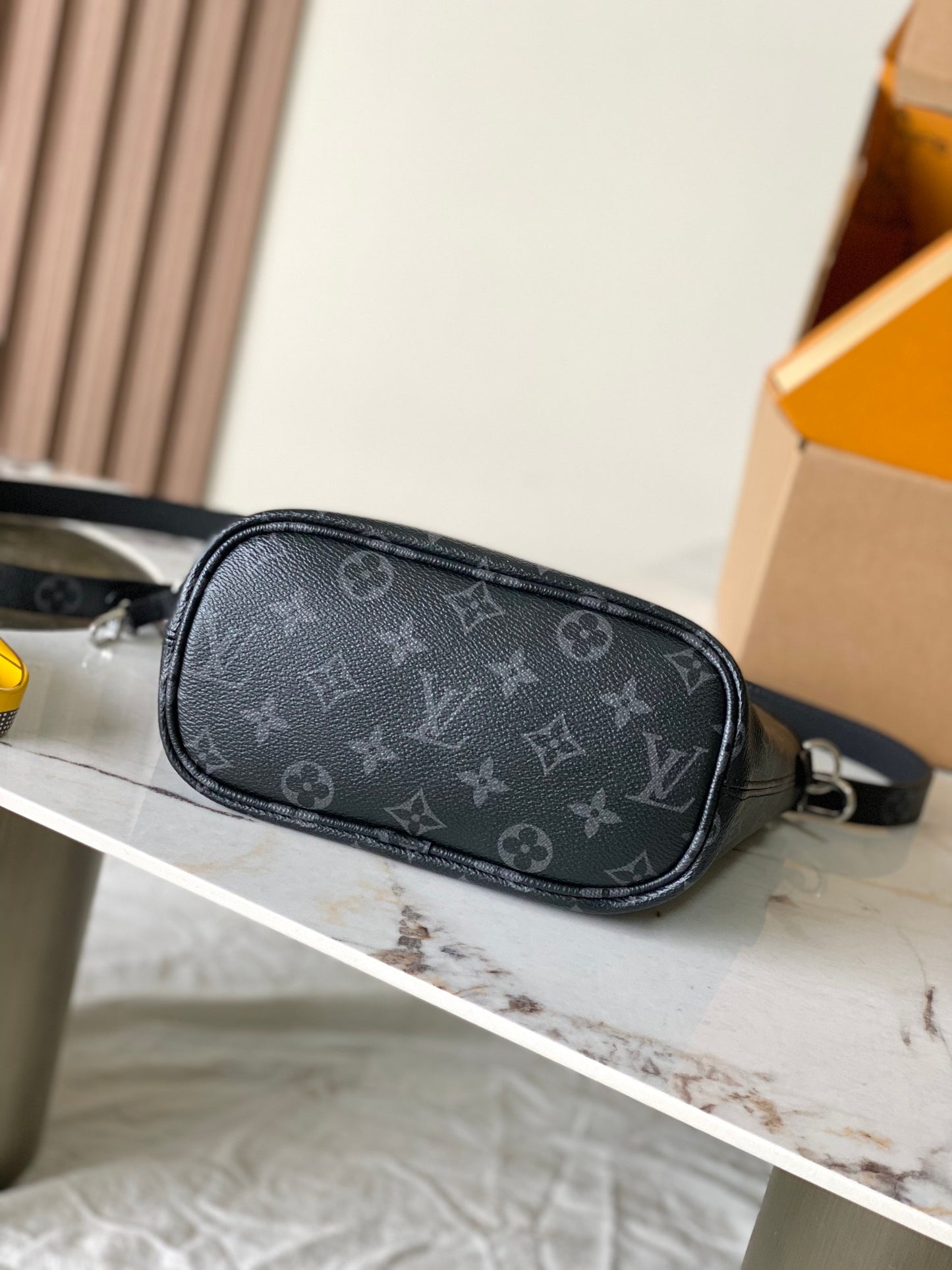 New Reversible Style in the Eternal Collection