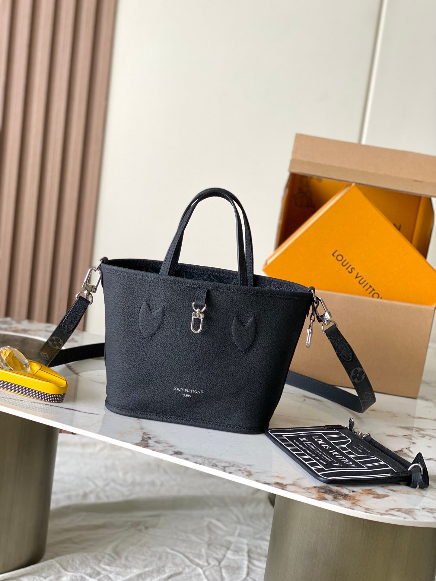 New Reversible Style in the Eternal Collection