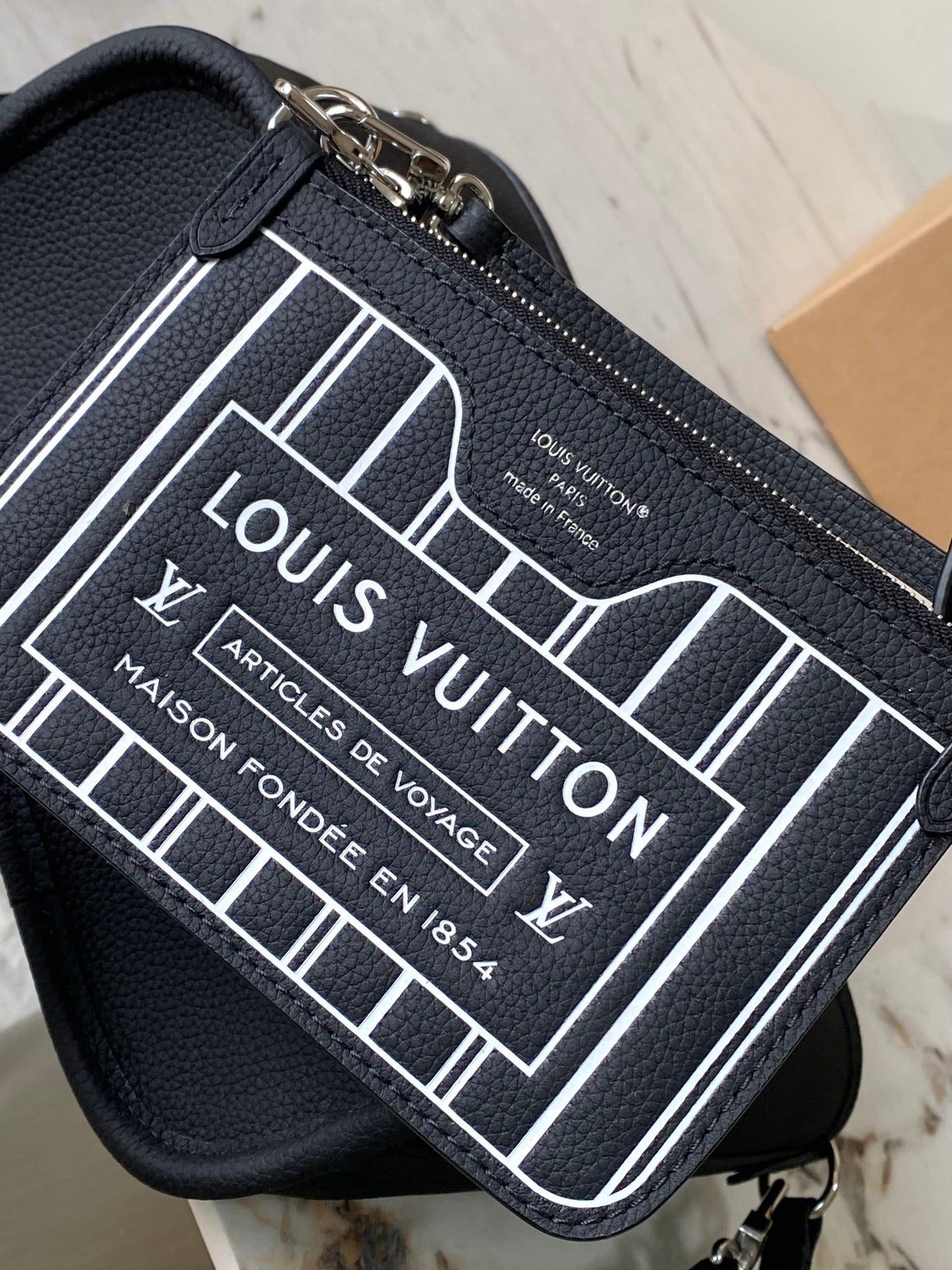 New Reversible Style in the Eternal Collection