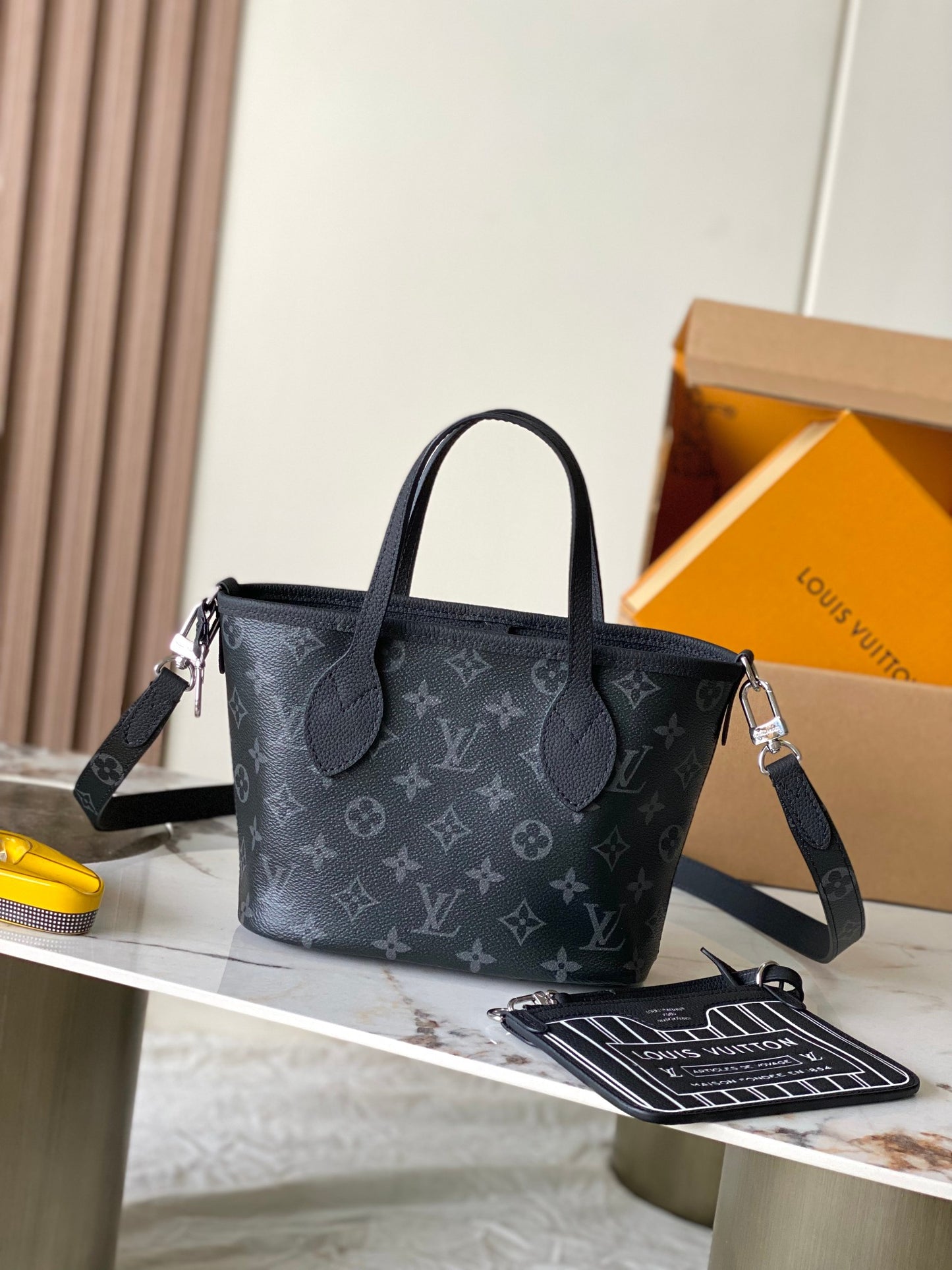 New Reversible Style in the Eternal Collection