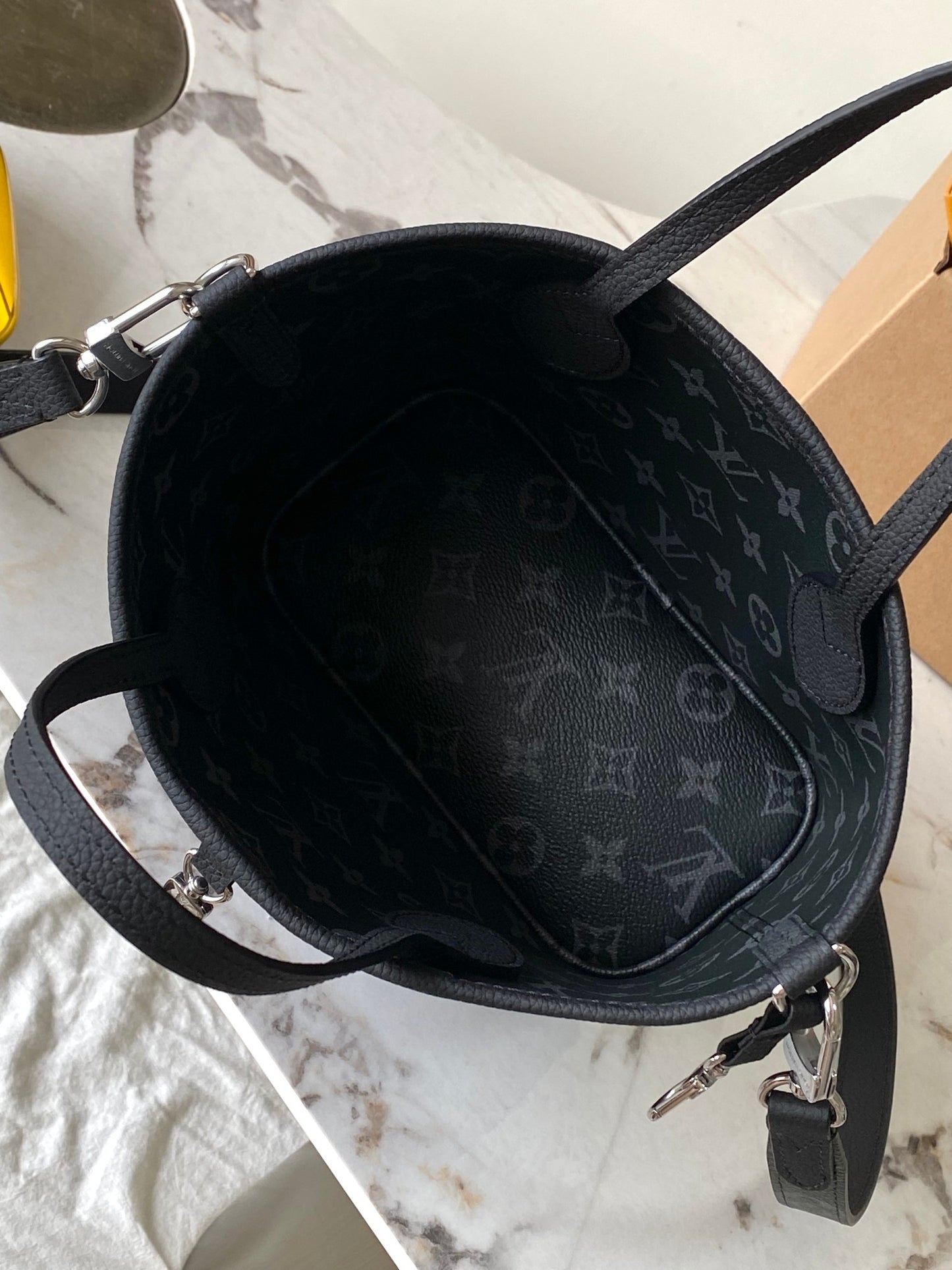 New Reversible Style in the Eternal Collection