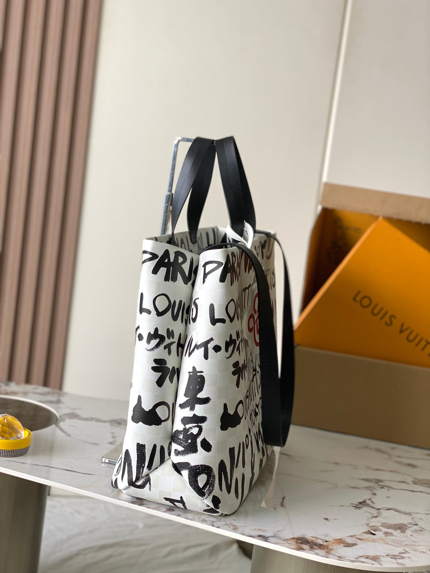 Sgopper Tote Graffiti Series Medium Handbag