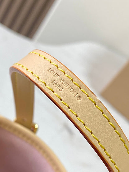 nano bucket bag: Takashi Murakami Sakura Series Handbag