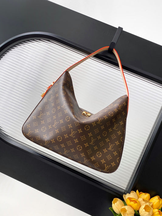 Slouchy MM Shoulder Bag