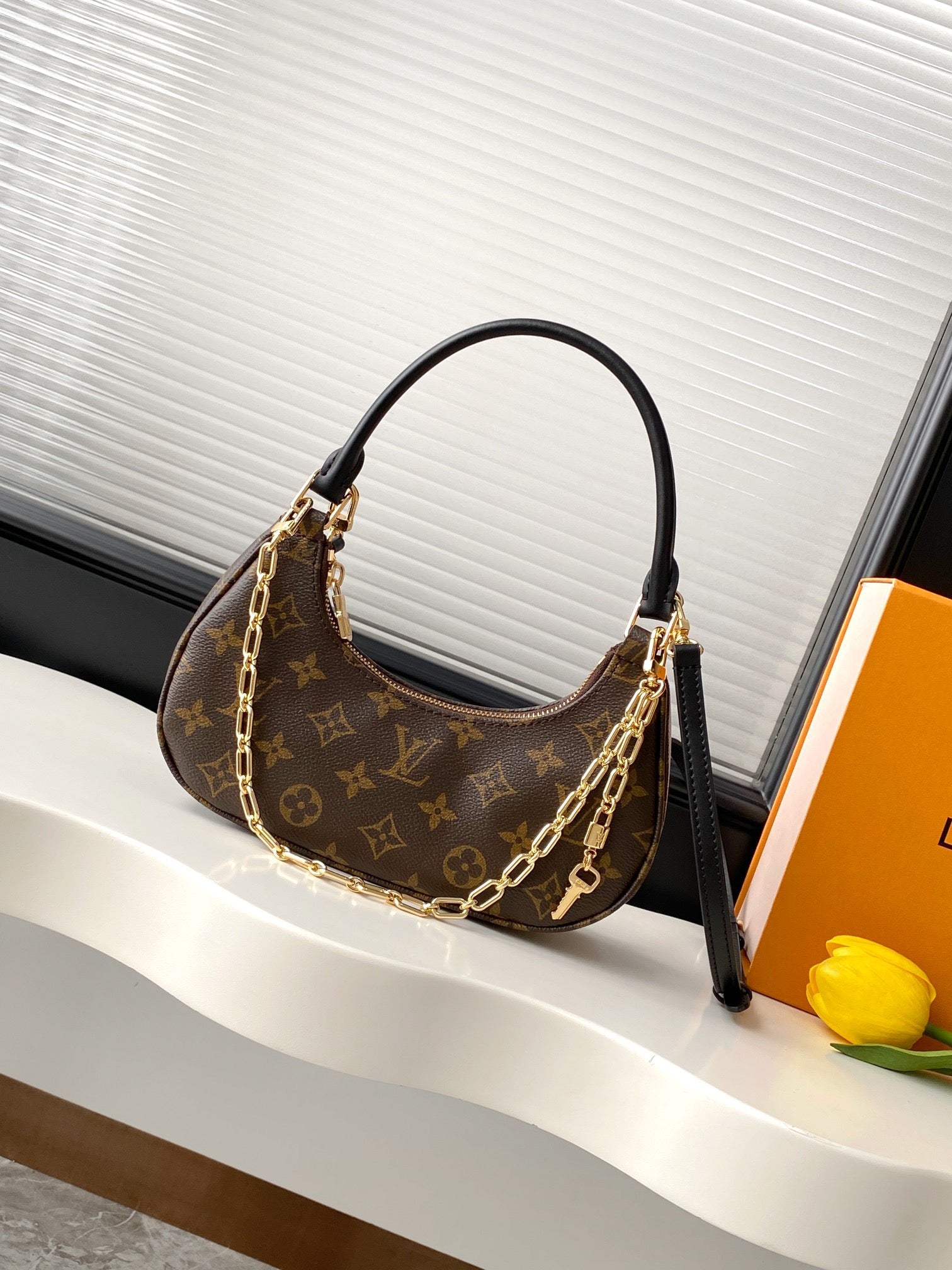 Louis Vuitton Unforgettable Shoulder Bag