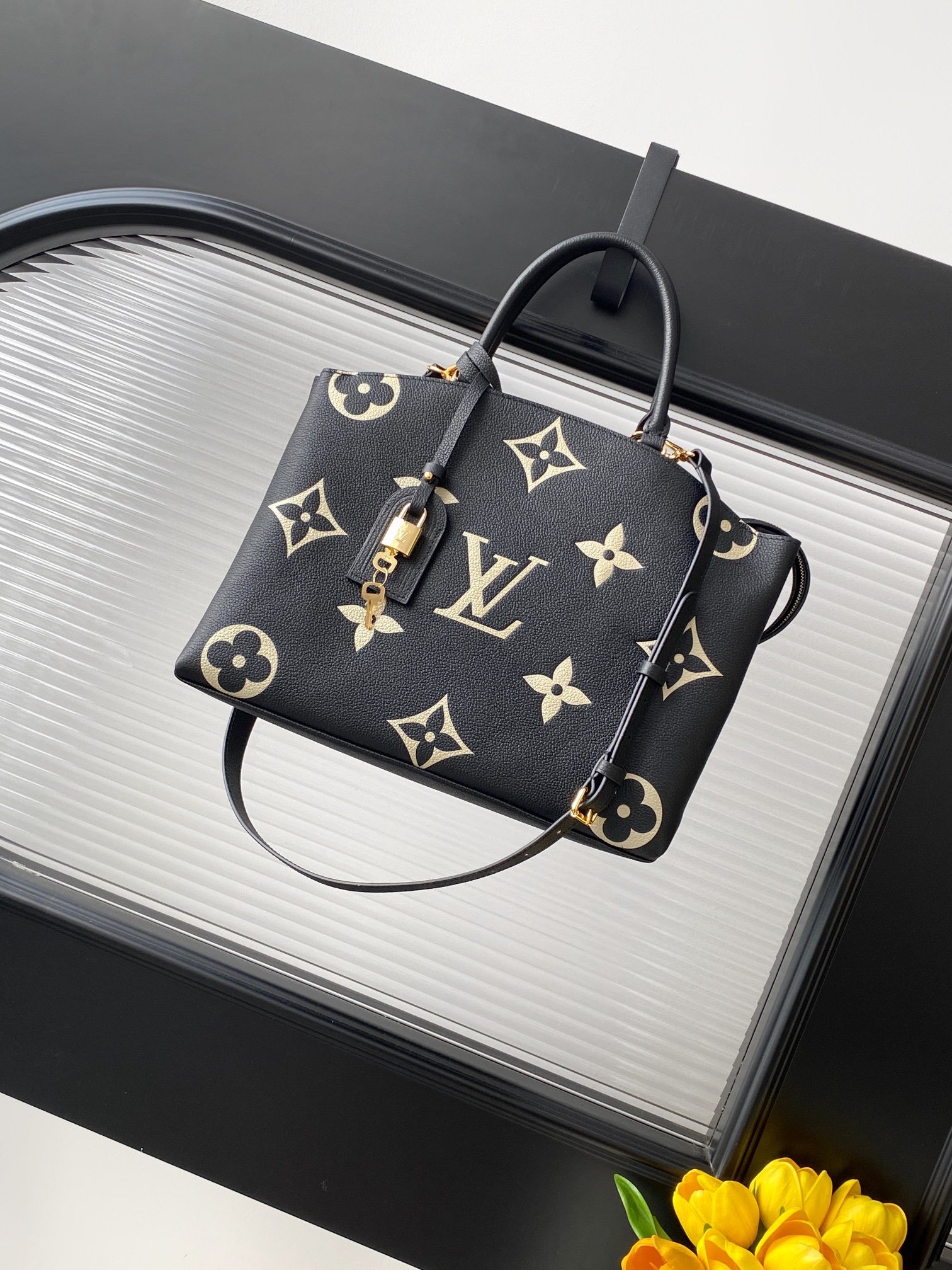 Louis Vuitton On The Go Navy Blue