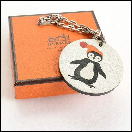 RDC10994 Authentic HERMES White Leather Penguin Purse Charm Keyring