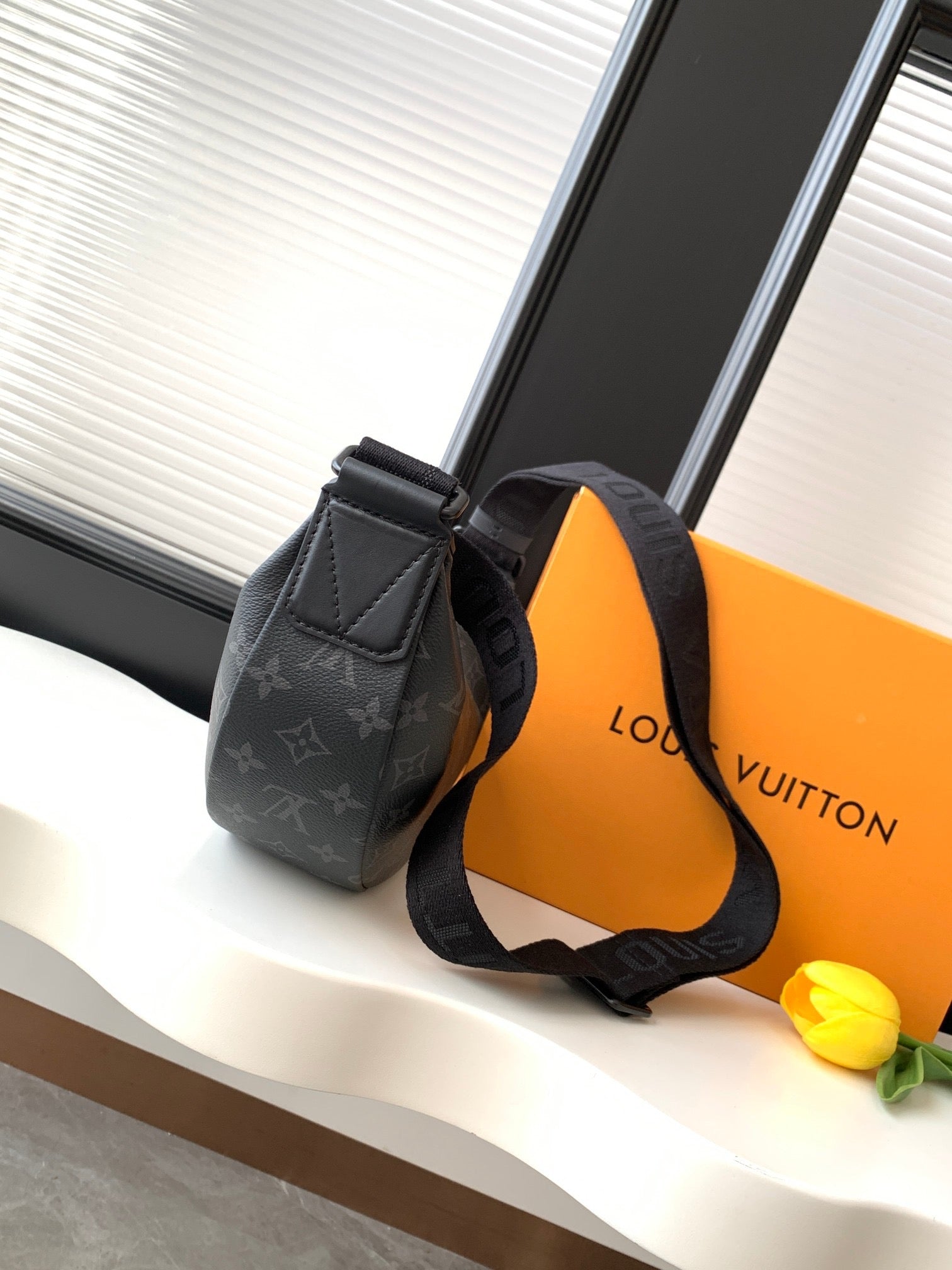 Louis Vuitton hamac bag pm