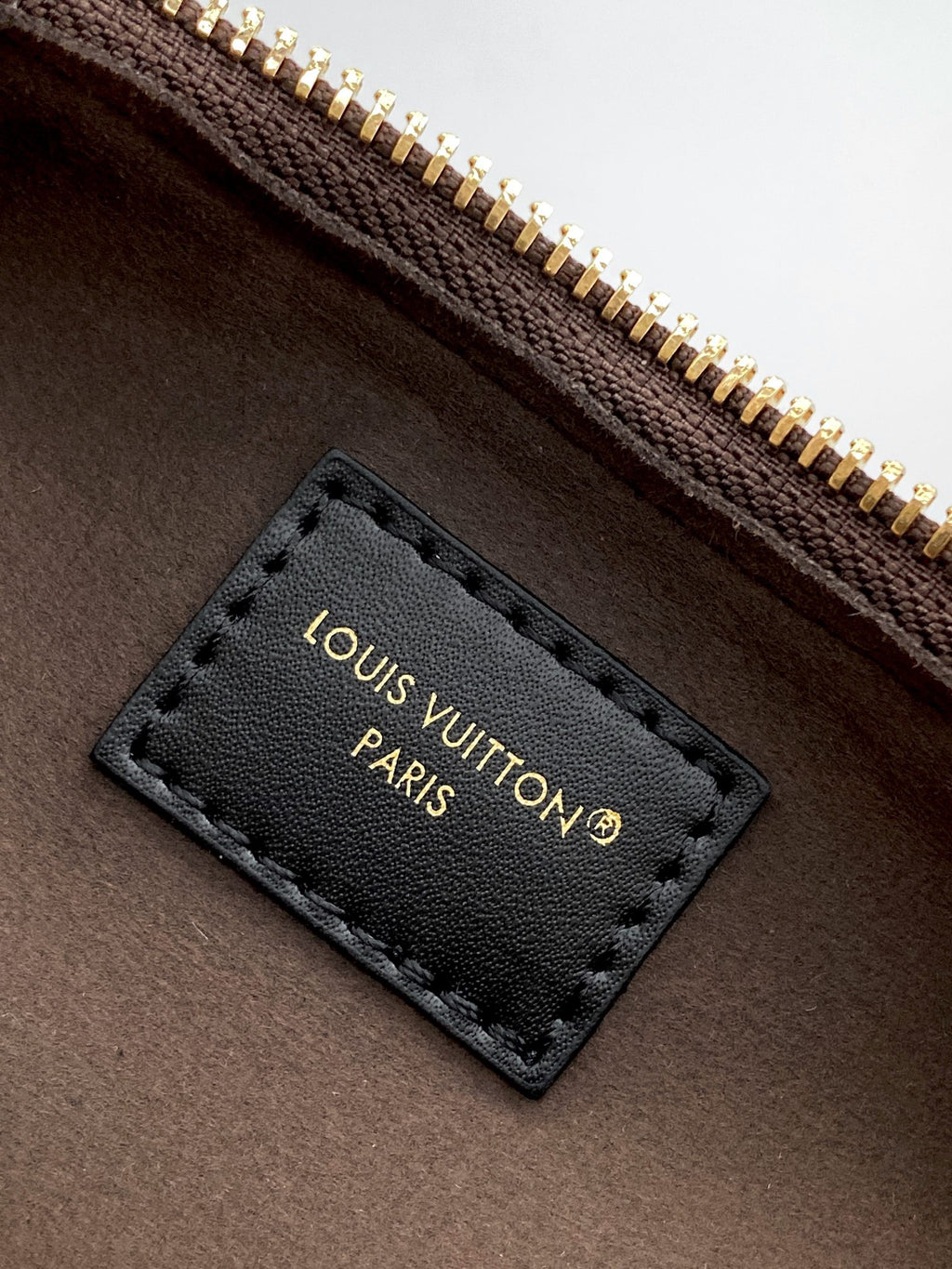 Louis Vuitton Unforgettable Shoulder Bag