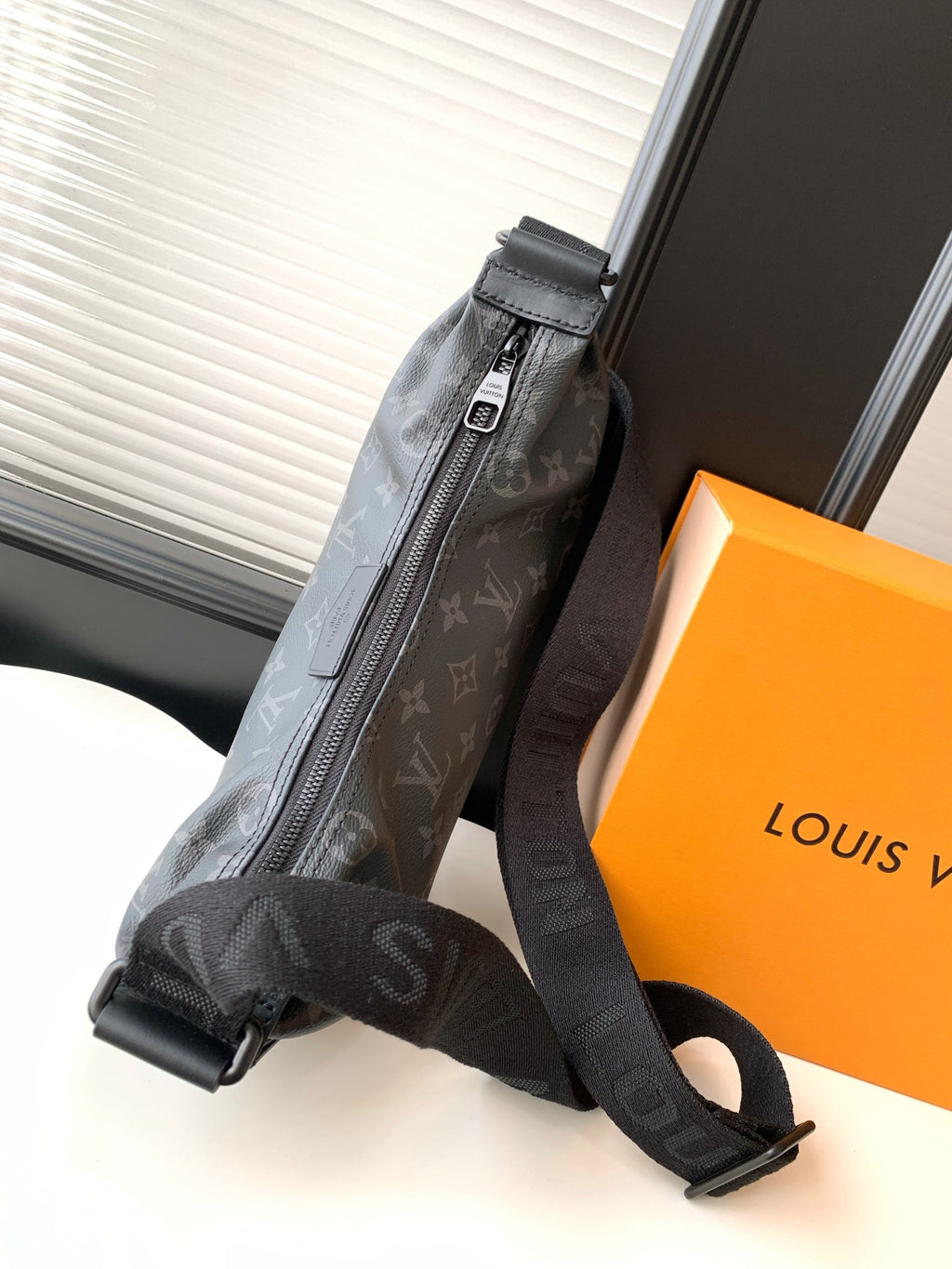 Louis Vuitton hamac bag pm