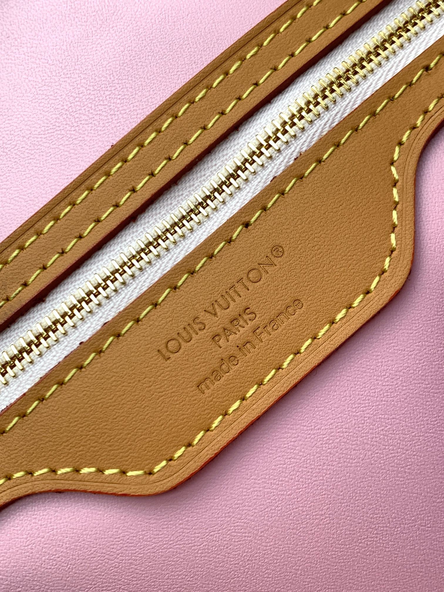 Louis Vuitton Speedy Soft 30 Lucky Edition Handbag