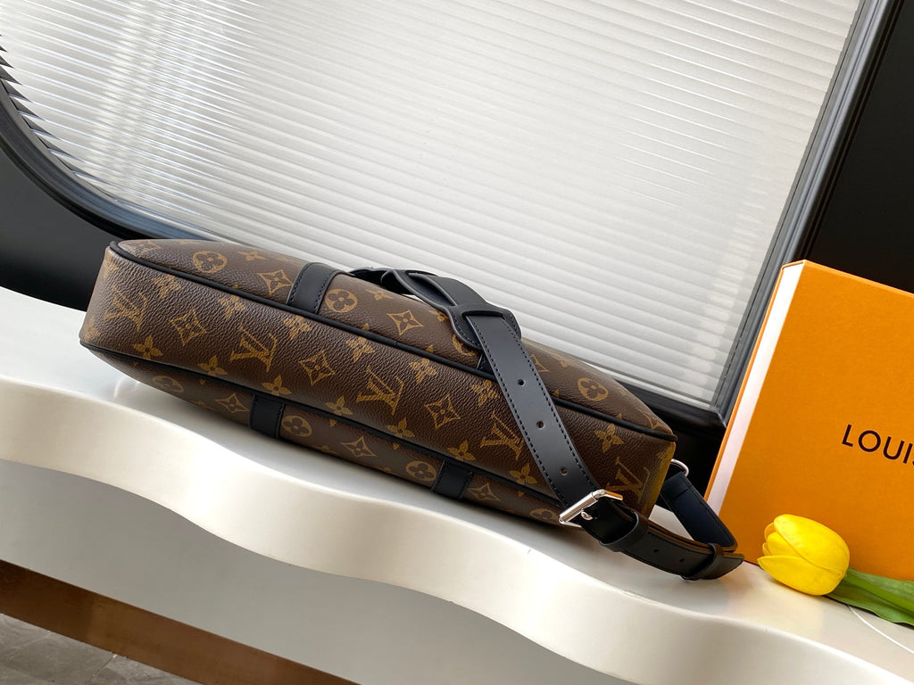 Louis Vuitton Porte-Documents