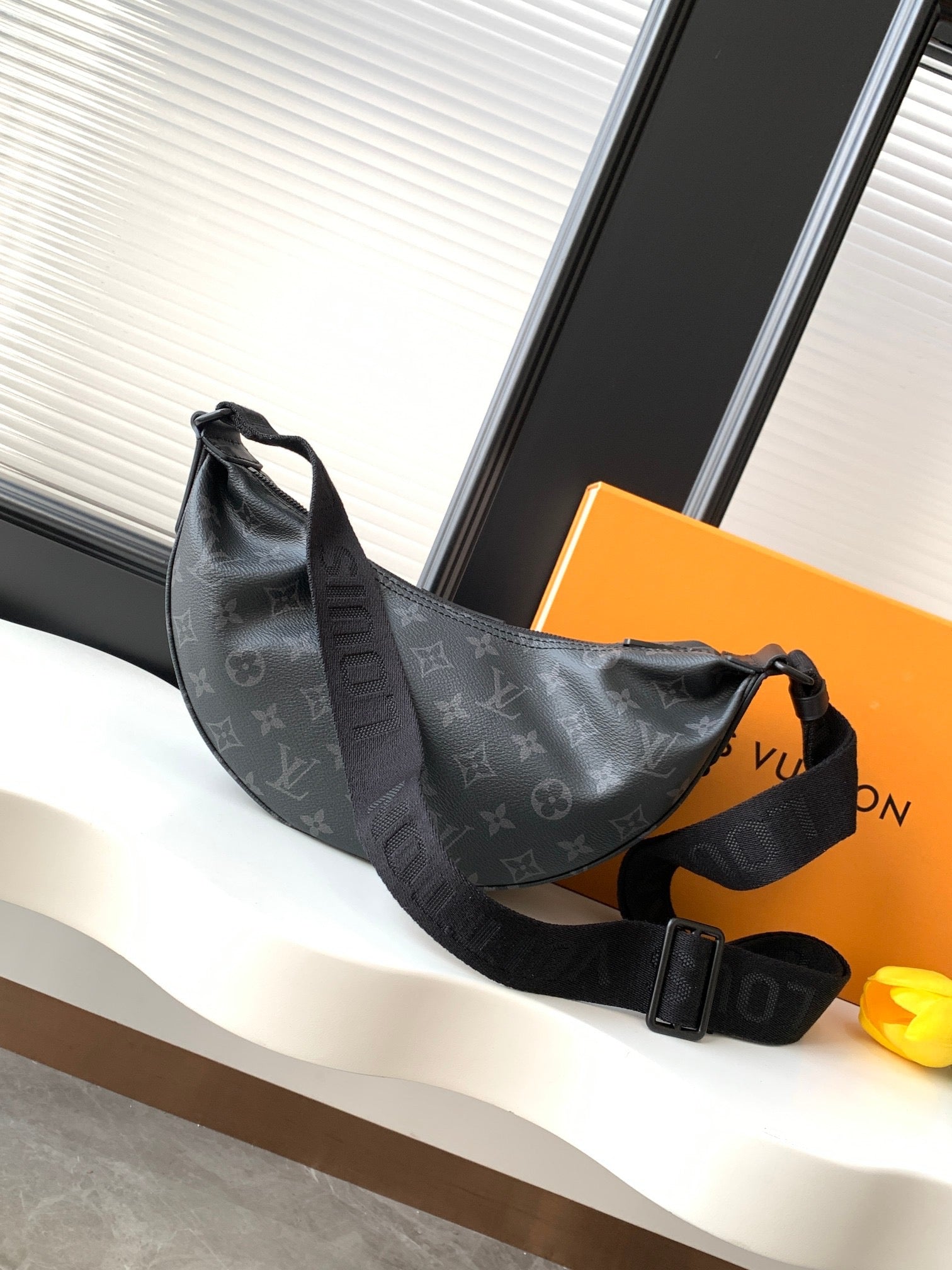 Louis Vuitton hamac bag pm