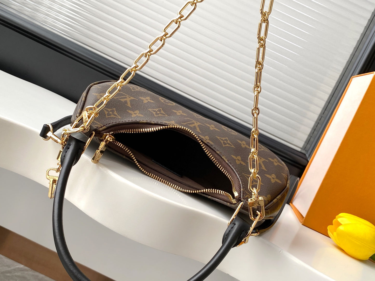 Louis Vuitton Unforgettable Shoulder Bag