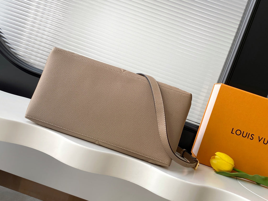 Louis Vuitton On The Go Navy Blue