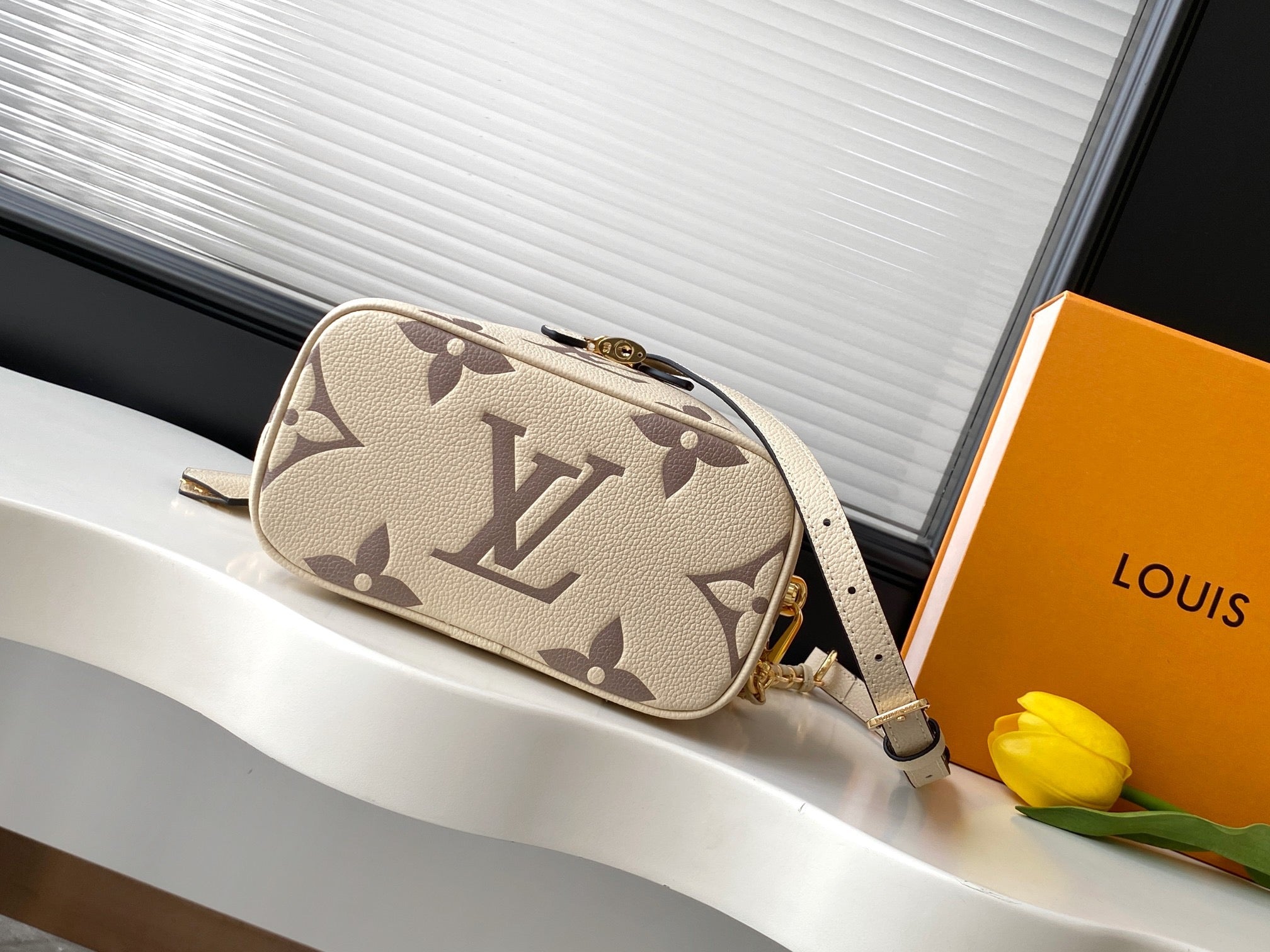 Louis Vuitton Migo Vintage Collection